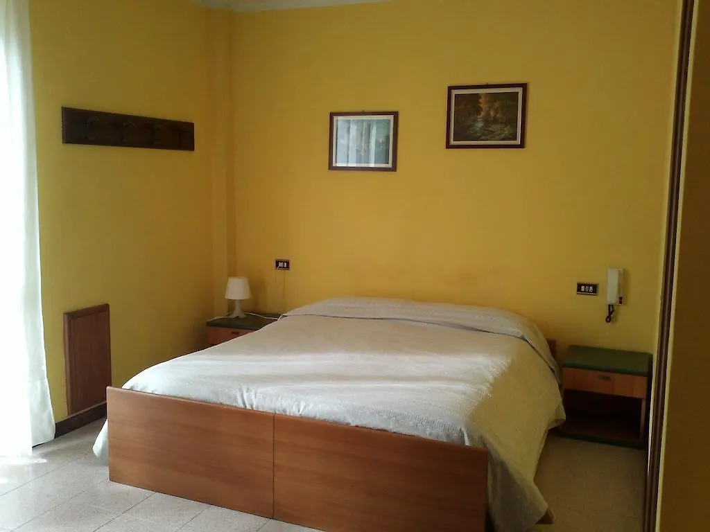 Motel Albergo Ristorante Pizzeria Al Laghetto Chiuro